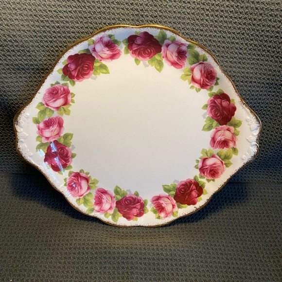 Old English Roses cake plate by Royal Albert 10” - Picture 1 of 7